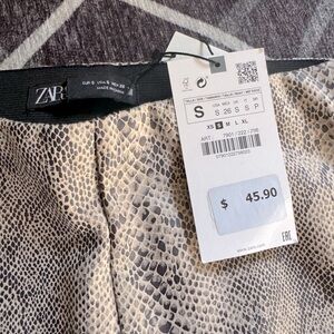 NWT Zara Pants Size Small